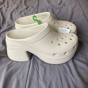 CROCS - Siren platform clogs size 11, brand new with tags, ivory